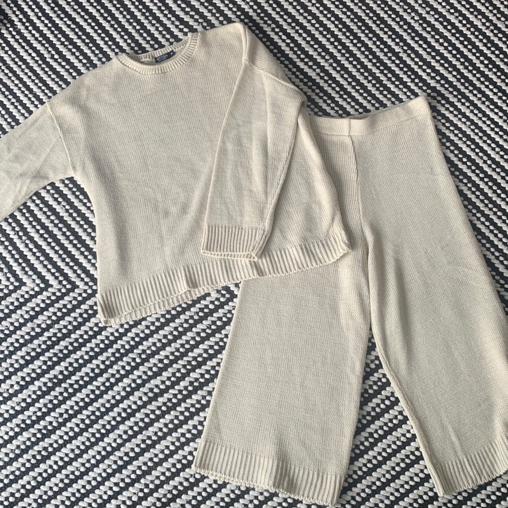 Cream sweater and Matching Crop Pant